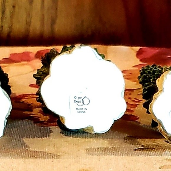 DEPARTMENT 56 - Village Accessories - Snowy Evergreens - Set of 6 - Medium - Picture 3 of 16